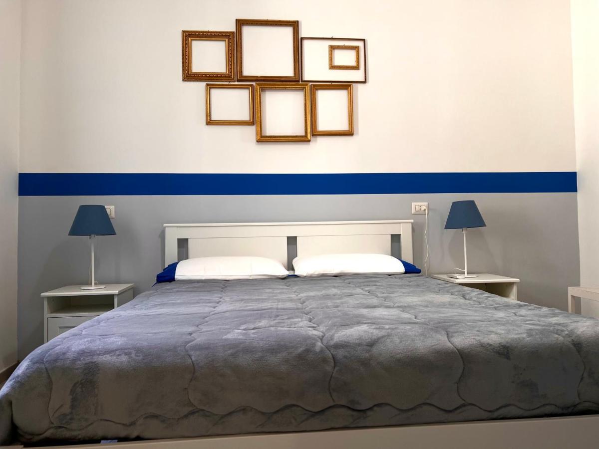 Vico Longo 25 - Ensuit Flat In The Heart Of Napels Buitenkant foto